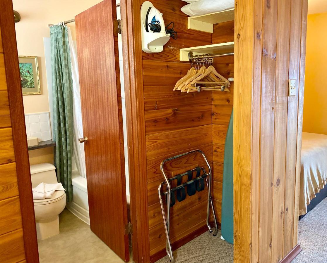 Motel Bo Radium Radium Hot Springs Zewnętrze zdjęcie