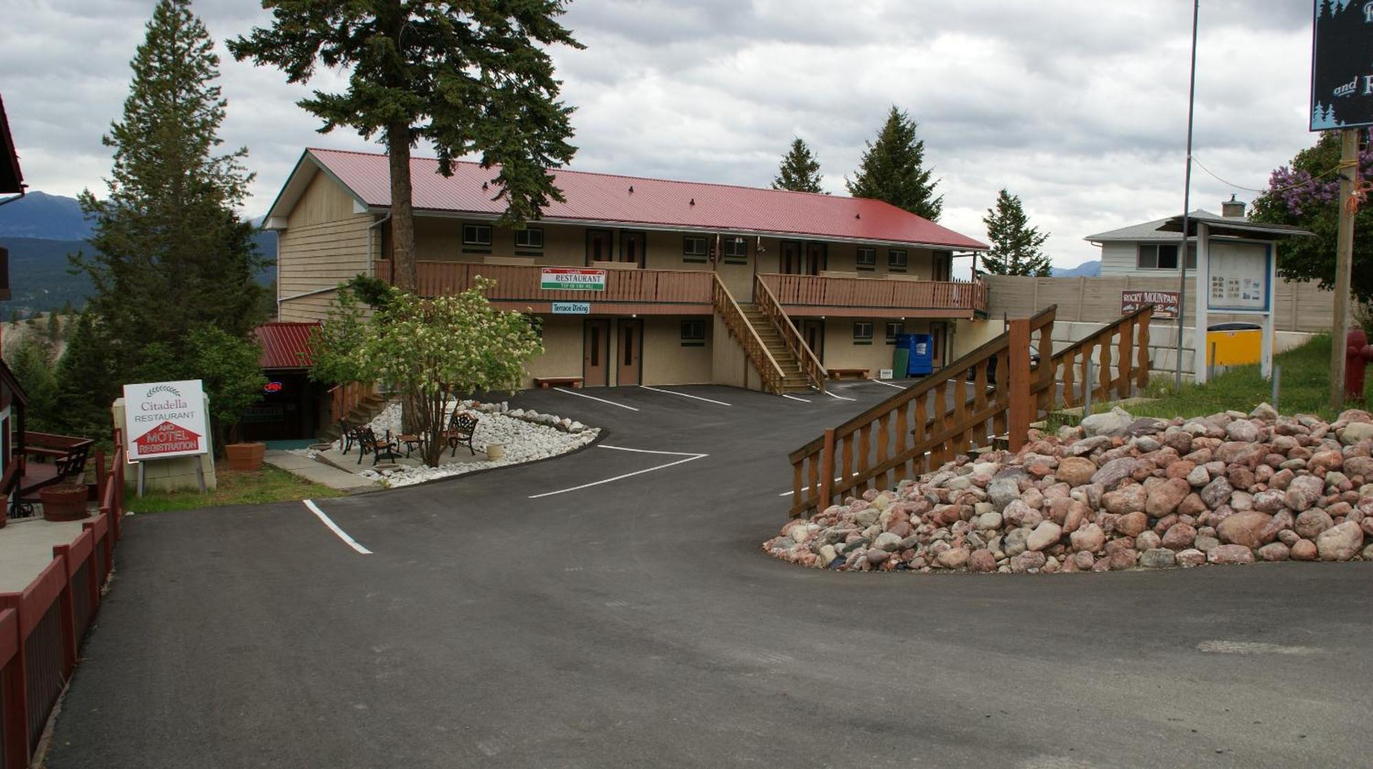 Motel Bo Radium Radium Hot Springs Zewnętrze zdjęcie