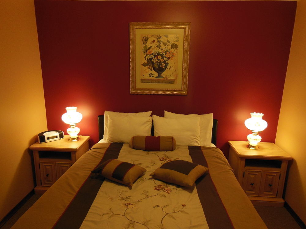 Motel Bo Radium Radium Hot Springs Zewnętrze zdjęcie